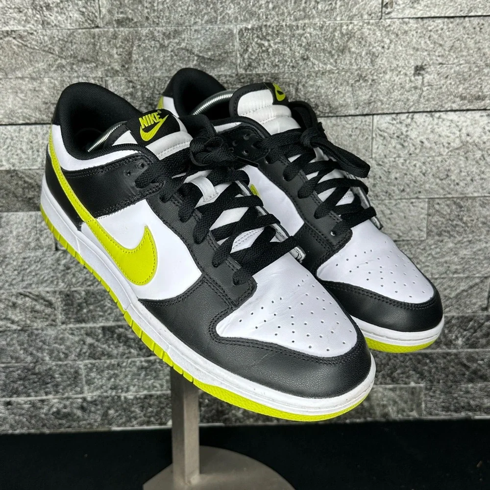 Nike Dunk Low Retro Black / White / Lime - M10.5